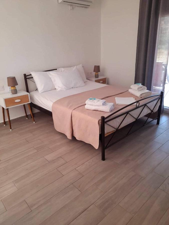 Venia'S Apartments 斯卡拉埃雷索 外观 照片
